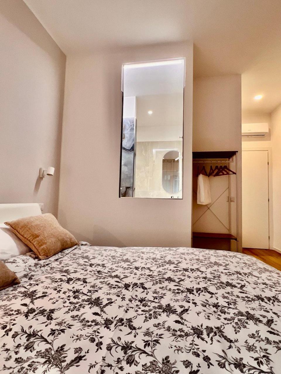 Finella Charming Rooms Bari Exterior photo